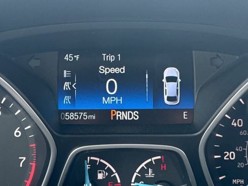 Used 2015 Ford Focus SE w/ Equipment Group 201A image 26