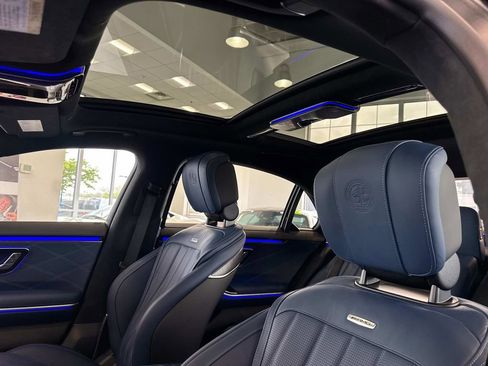 New 2025 Mercedes-Benz S 63 AMG S image 17