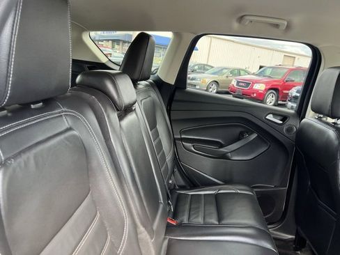Used 2017 Ford Escape Titanium image 36