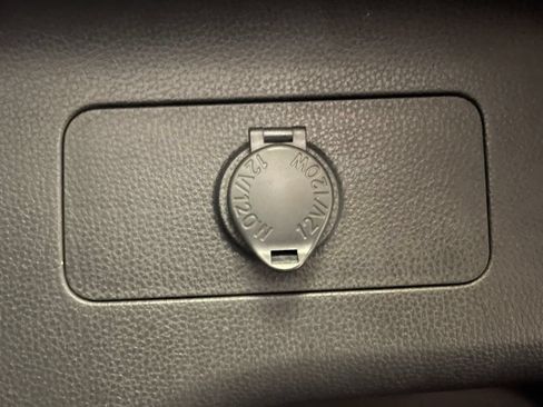 Used 2024 Toyota RAV4 XLE FWD image 41