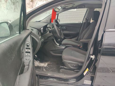 Used 2020 Chevrolet Trax LS w/ LPO, Protection Package image 11