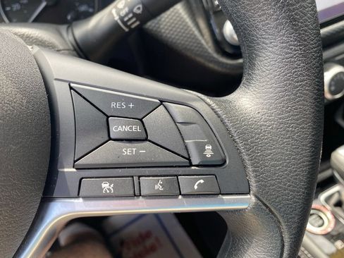 Used 2023 Nissan Kicks SV FWD image 27