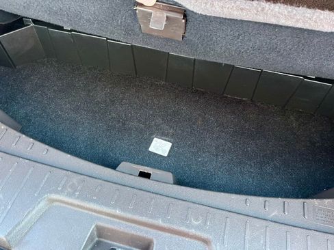 Used 2017 Buick Enclave Leather FWD image 18