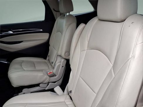 Used 2020 Buick Enclave Premium w/ Sun and Sites Package FWD image 18