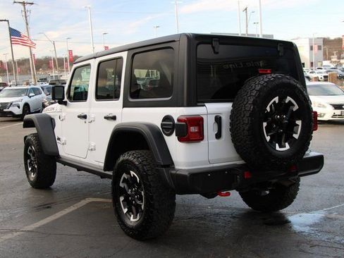 Used 2025 Jeep Wrangler Unlimited Rubicon image 3