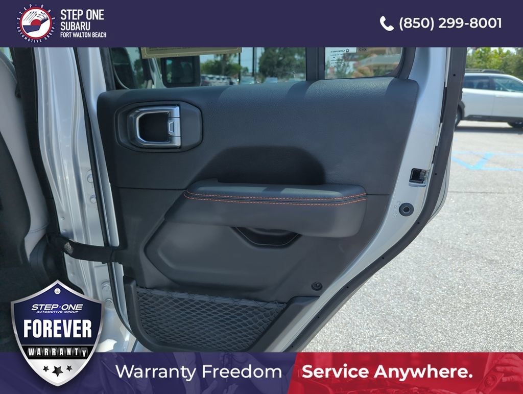 Used 2023 Jeep Gladiator Mojave w/ Cold Weather Group AWD/4WD image 29