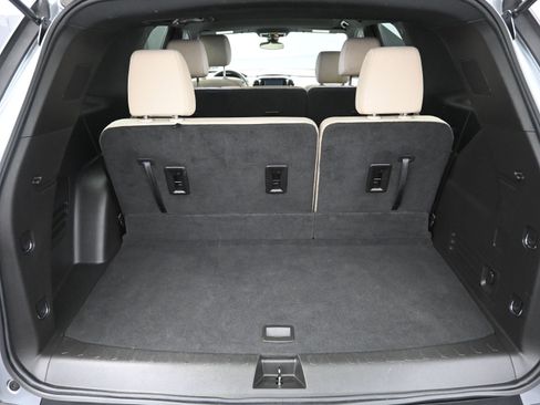 Used 2023 Chevrolet Traverse LS w/ Safety Package image 26