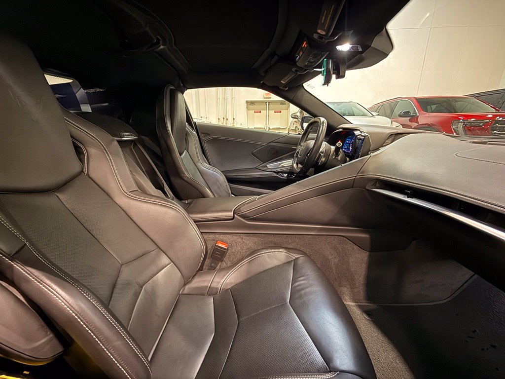 Used 2022 Chevrolet Corvette Stingray Coupe w/ Z51 Performance Package RWD image 31
