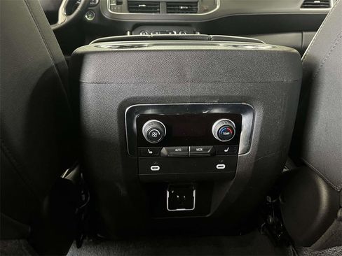 Used 2024 Chevrolet Suburban Premier image 14