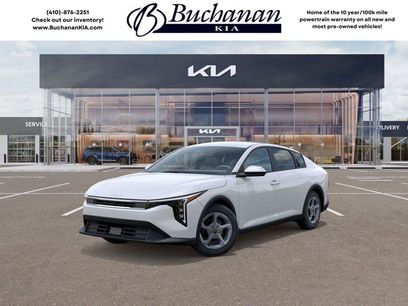 New 2025 Kia K4 LXS
