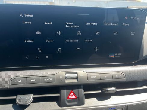 Used 2025 Kia K4 LXS image 20