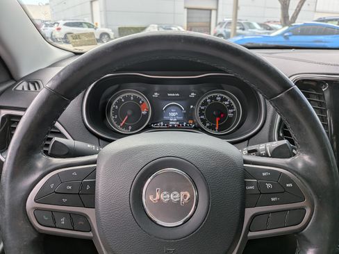 Used 2020 Jeep Cherokee Limited FWD image 26