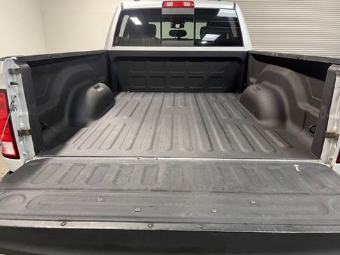 Used 2019 RAM 1500 Big Horn image 16