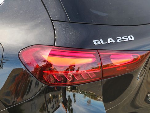 Certified 2025 Mercedes-Benz GLA 250 GLA 250 image 10