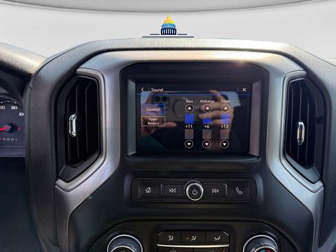 Used 2025 Chevrolet Silverado 1500 Custom Trail Boss w/ LPO, Dark Essentials Package AWD/4WD image 37