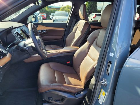 Certified 2023 Volvo XC90 T8 Plus w/ Protection Package Premier image 9