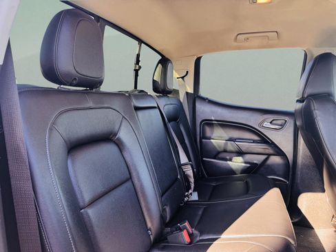 Used 2020 Chevrolet Colorado ZR2 image 32