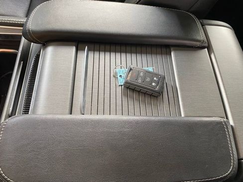 Used 2025 Jeep Wagoneer Series II w/ Convenience Group I image 31