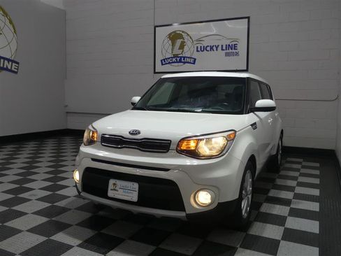 Used 2019 Kia Soul + w/ Audio Package image 4