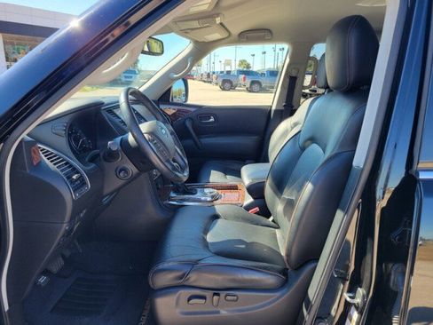 Used 2020 Nissan Armada SL image 11