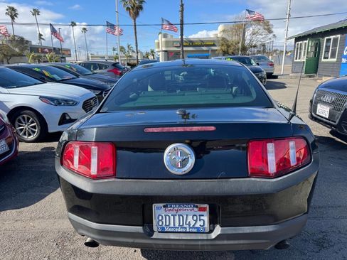 Used 2011 Ford Mustang Premium w/ V6 Performance Pkg image 6