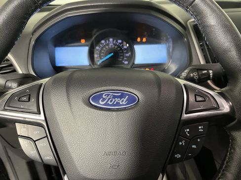 Used 2024 Ford Edge SEL image 16