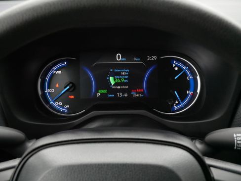 Used 2025 Toyota RAV4 LE image 21