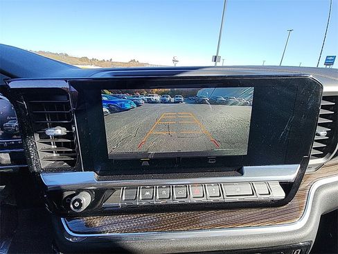 Used 2022 Chevrolet Silverado 1500 LT w/ Protection Package image 23