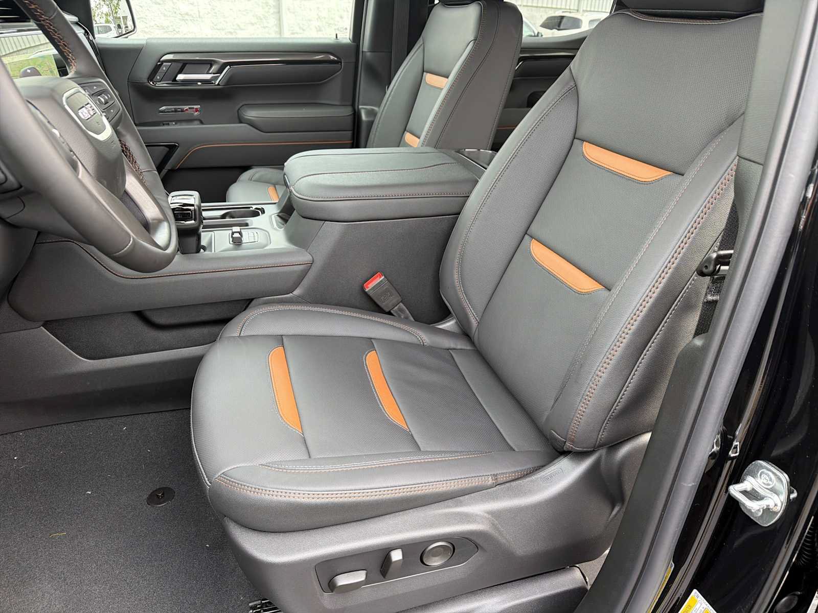 New 2026 GMC Sierra 1500 AT4 w/ AT4 Premium Package AWD/4WD image 22