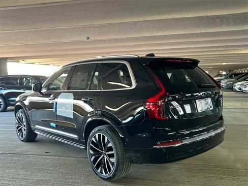 New 2026 Volvo XC90 T8 Plus image 4