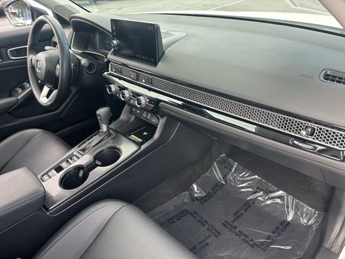 Certified 2024 Honda Civic Touring image 16
