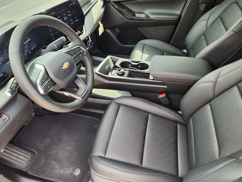 New 2027 Chevrolet Equinox LT w/ Convenience Package II FWD image 12