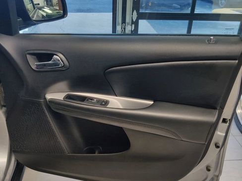 Used 2019 Dodge Journey SE w/ Connectivity Group image 20