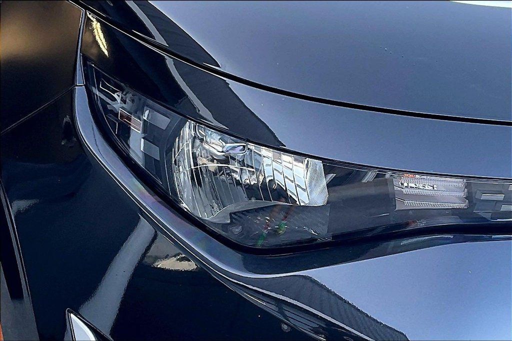 Used 2025 Kia Soul LX w/ LX Technology Package FWD image 27