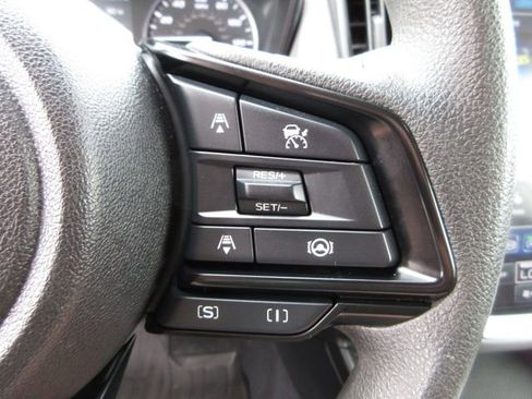 Used 2024 Subaru Crosstrek 2.0i Premium AWD/4WD image 16