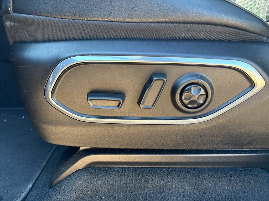 Used 2024 Jeep Wagoneer Series III AWD/4WD image 10