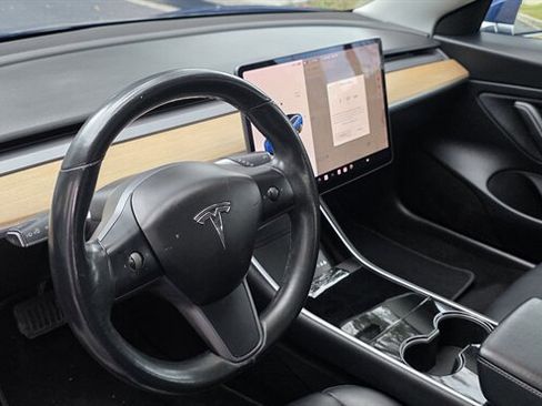 Used 2017 Tesla Model 3 Long Range image 12