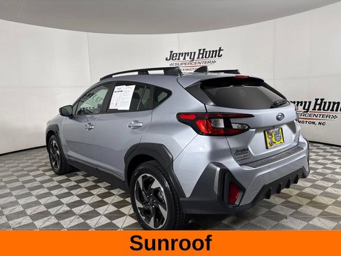 Used 2024 Subaru Crosstrek 2.5i Limited AWD/4WD image 9