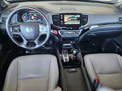 Certified 2019 Honda Passport Touring image 10