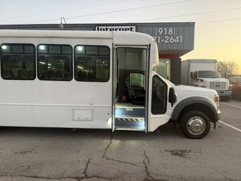 Used 2021 Ford F550 2WD Regular Cab Super Duty image 17