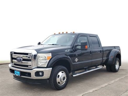 Used 2013 Ford F350 Lariat w/ Lariat Ultimate Pkg image 2