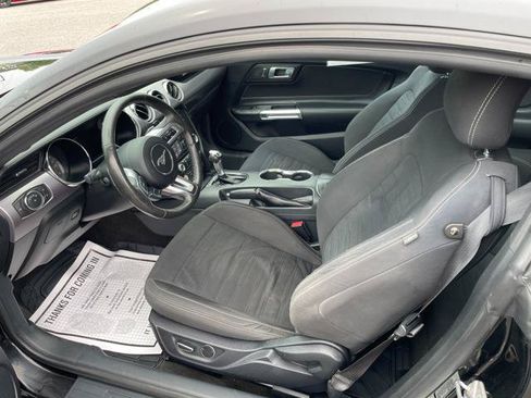 Used 2015 Ford Mustang Coupe RWD image 15
