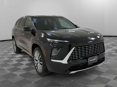 Certified 2025 Buick Enclave Avenir w/ Super Cruise Package AWD/4WD image 7