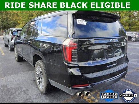 Used 2025 Chevrolet Suburban Z71 image 3