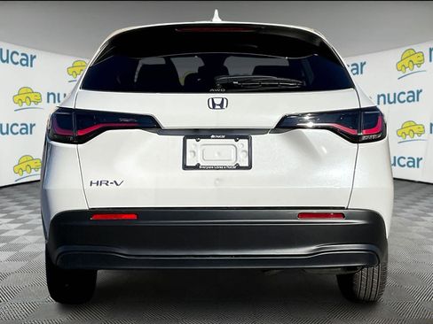 New 2026 Honda HR-V LX image 6