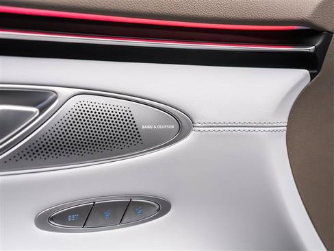 New 2026 Genesis GV70 2.5T Advanced AWD/4WD image 29