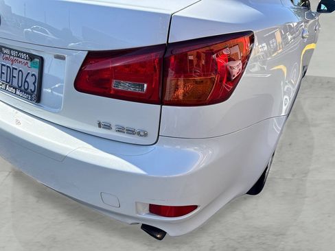 Used 2008 Lexus IS 250 w/ Premium Pkg RWD image 26