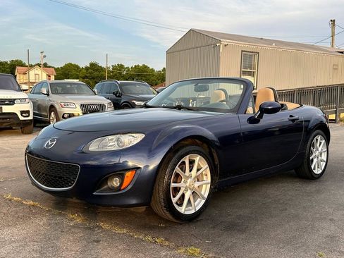 Used 2010 MAZDA MX-5 Miata Grand Touring w/ Premium Pkg RWD image 6
