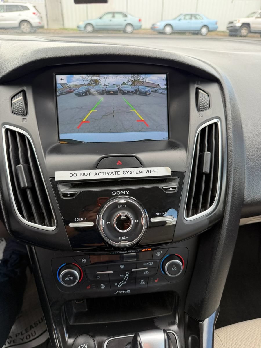 Used 2018 Ford Focus Electric Hatchback FWD image 28