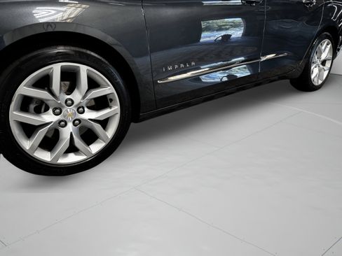 Used 2018 Chevrolet Impala Premier FWD image 44